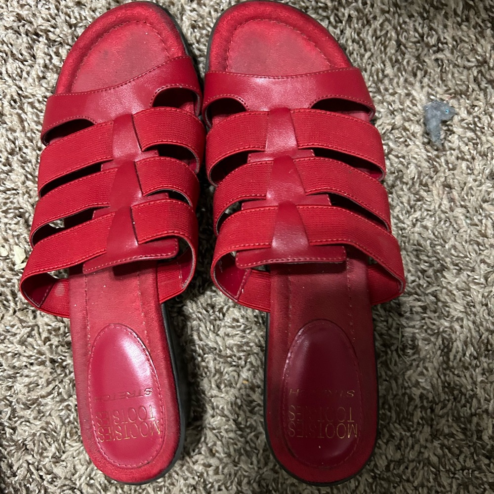 Mootsies Tootsies size 8. Stretch brand flats